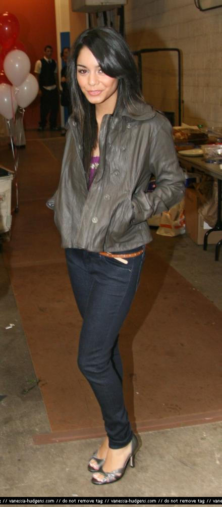vanessa-hudgens-shoe.jpg